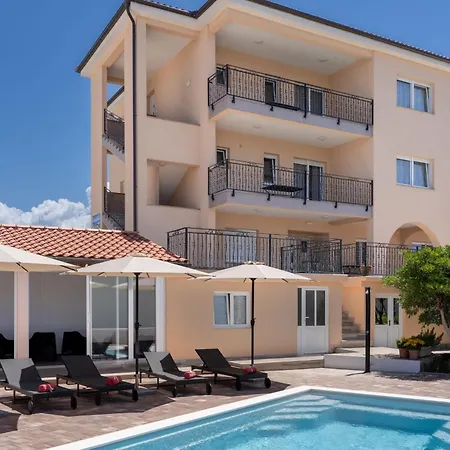 Mare-3 By Interhome Lopar
